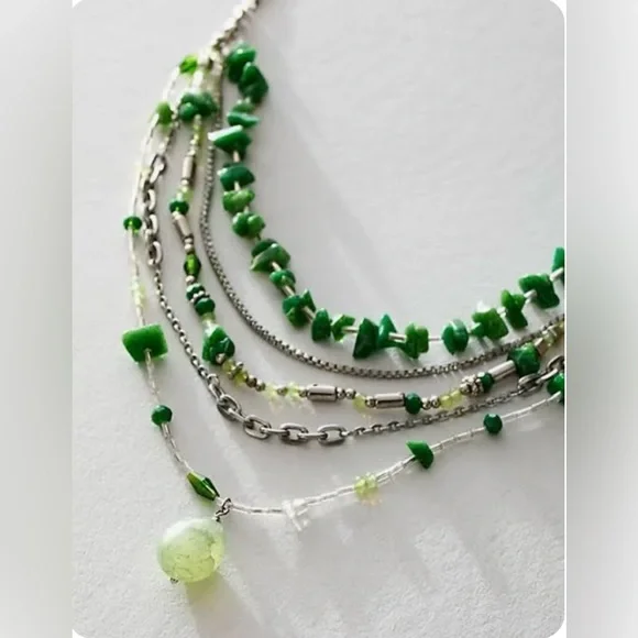 Free People Aurelia Layered Necklace in Jade Green NWT - Picture 4 of 8